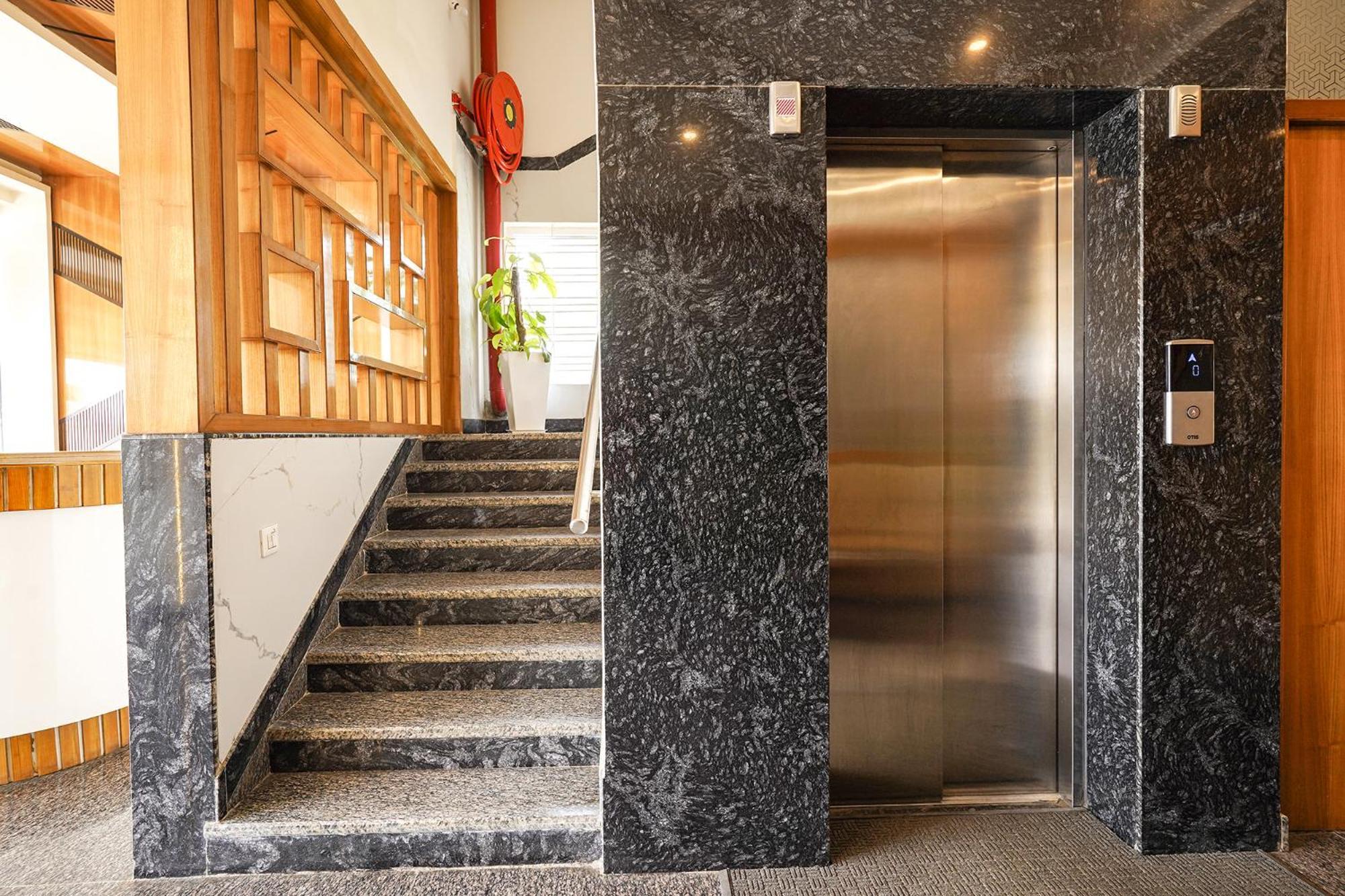 Fabhotel Prime Mayuri Residency Bangalore Buitenkant foto